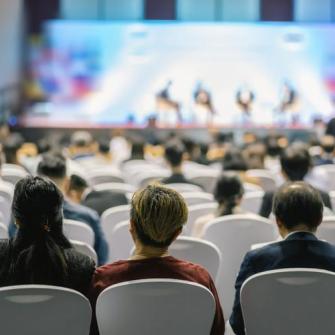 Interprétariat pour réunions multilingues